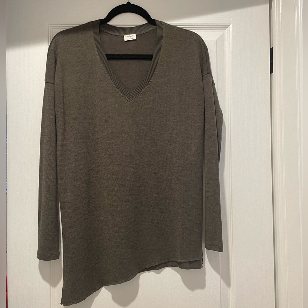 Wilfred V-neck Sweater
